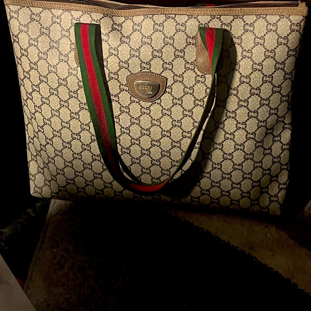 Gucci Supreme Canvas Tote- Lightly Used